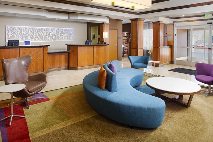 Imagen de los interiores del Hotel Fairfield Inn & Suites Twentynine Palms-Joshua Tree National Park. Foto 14