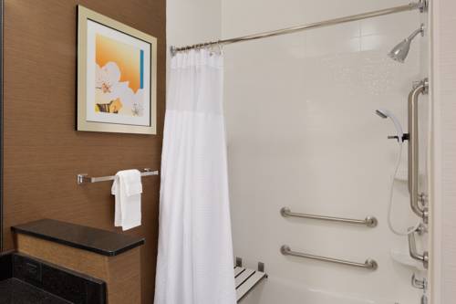Imagen de la habitación del Hotel Fairfield Inn & Suites Youngstown Boardman Poland. Foto 5
