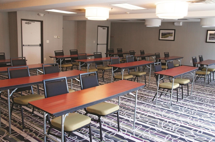 Imagen de los interiores del Hotel Fairfield Inn & Suites by Marriott Cedar Rapids North. Foto 14