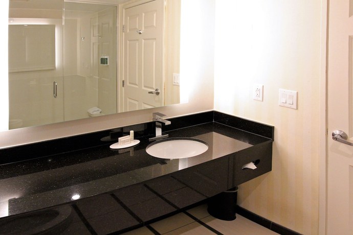 Imagen de la habitación del Hotel Fairfield Inn & Suites by Marriott Charleston Airport/Convention Center. Foto 2