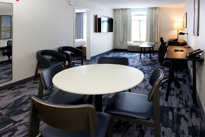 Imagen de la habitación del Hotel Fairfield Inn & Suites by Marriott Charleston Airport/Convention Center. Foto 4