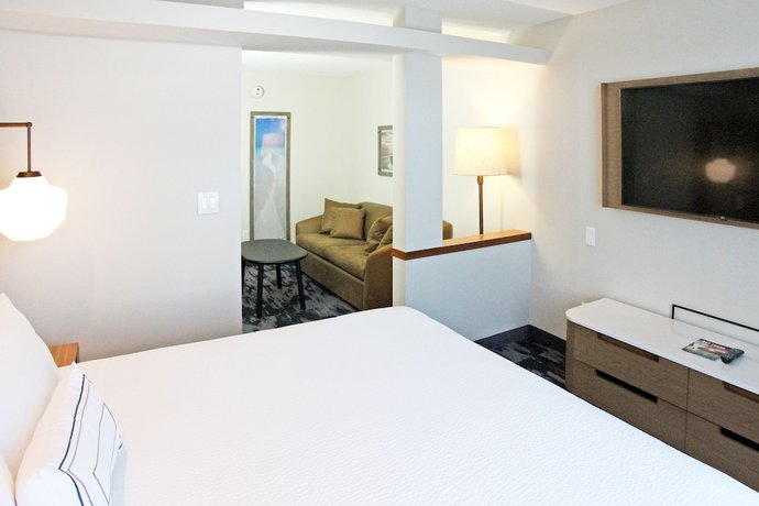 Imagen de la habitación del Hotel Fairfield Inn & Suites by Marriott Charleston Airport/Convention Center. Foto 10