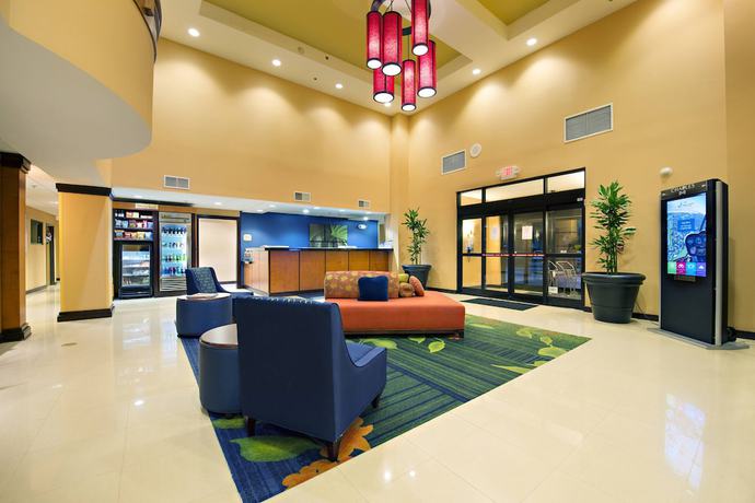 Imagen de los interiores del Hotel Fairfield Inn & Suites by Marriott Charleston Airport/Convention Center. Foto 19