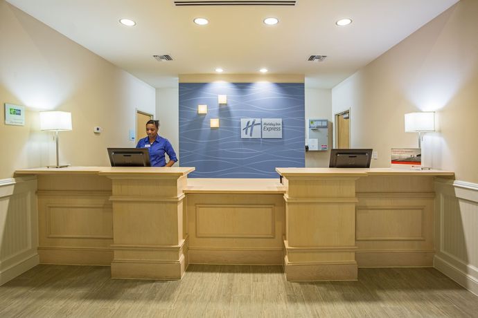 Imagen de los interiores del Hotel Fairfield Inn & Suites by Marriott Marathon. Foto 17