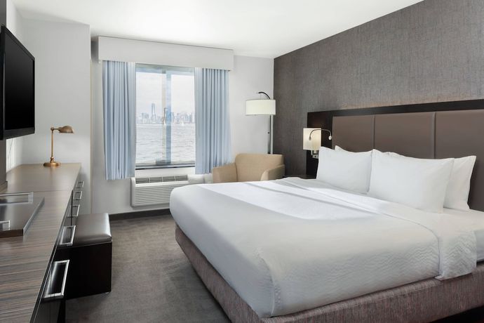 Imagen de la habitación del Hotel Fairfield Inn & Suites by Marriott New York Staten Island. Foto 7