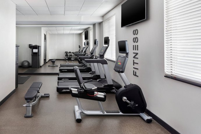 Imagen de los interiores del Hotel Fairfield Inn & Suites by Marriott New York Staten Island. Foto 10