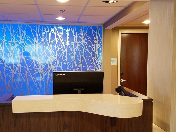 Imagen de los interiores del Hotel Fairfield Inn & Suites by Marriott Springfield Holyoke. Foto 17