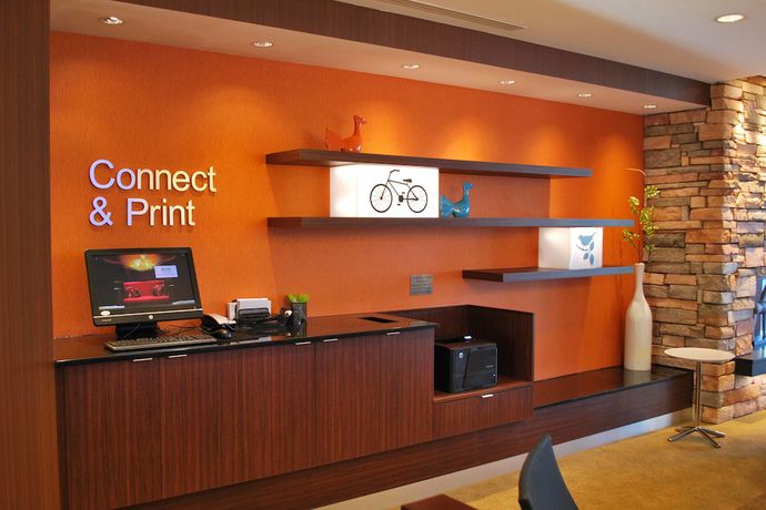 Imagen de los interiores del Hotel Fairfield Inn & Suites by Marriott Springfield Northampton/Amherst. Foto 11