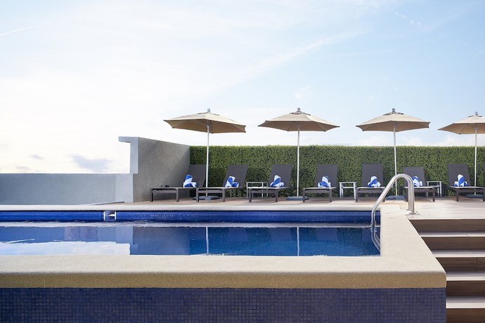 Imagen de la piscina del Hotel Fairfield Inn and Suites Aguascalientes. Foto 8