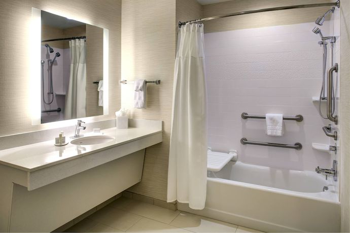 Imagen de la habitación del Hotel Fairfield Inn and Suites Atlanta Stockbridge. Foto 6