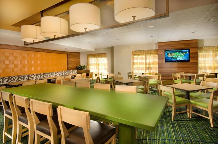 Imagen de los interiores del Hotel Fairfield Inn and Suites Baltimore Bwi Airport. Foto 7