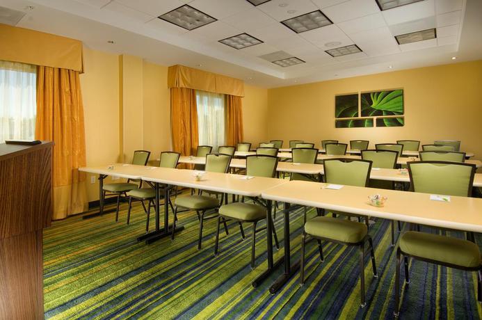 Imagen de los interiores del Hotel Fairfield Inn and Suites Baltimore Bwi Airport. Foto 11