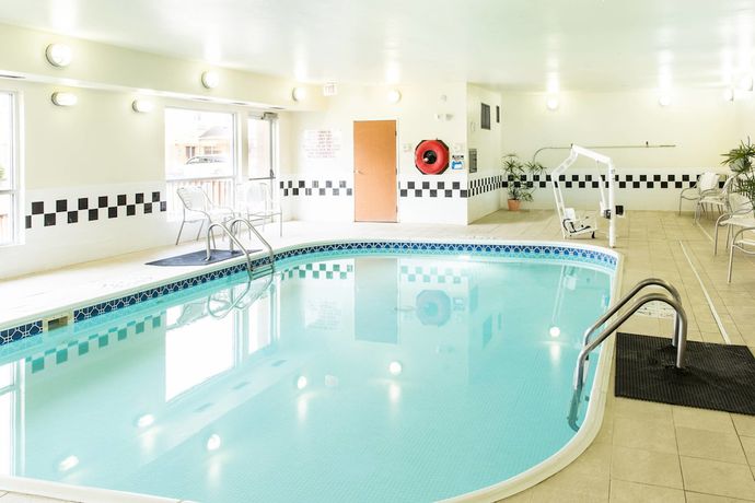 Imagen de la piscina del Hotel Fairfield Inn and Suites Billings. Foto 12