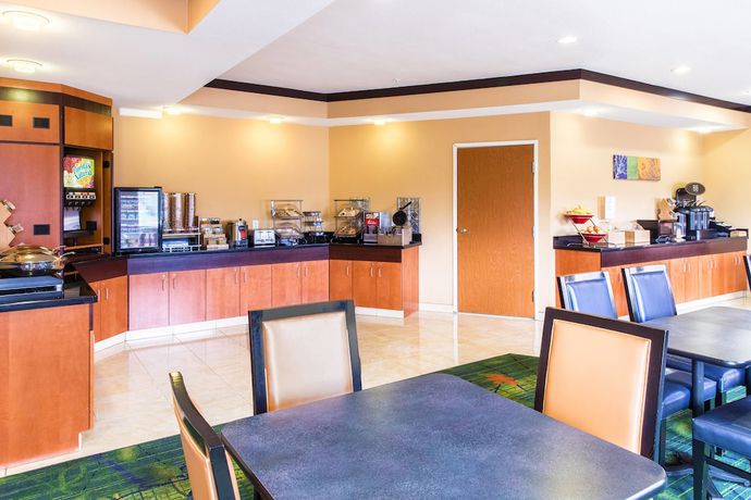 Imagen de los interiores del Hotel Fairfield Inn and Suites Billings. Foto 11