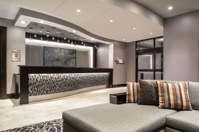 Imagen de los interiores del Hotel Fairfield Inn and Suites Boston Cambridge. Foto 11