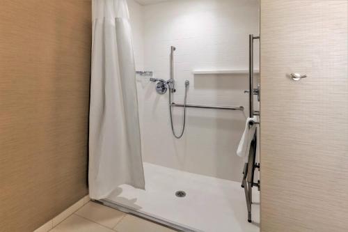 Imagen de la habitación del Hotel Fairfield Inn and Suites Boston Marlborough/apex Center. Foto 17