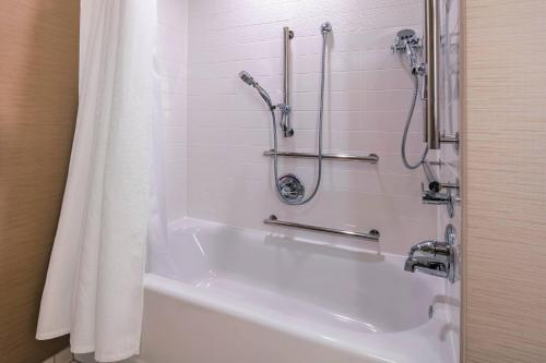 Imagen general del Hotel Fairfield Inn and Suites Boston Marlborough/apex Center. Foto 4