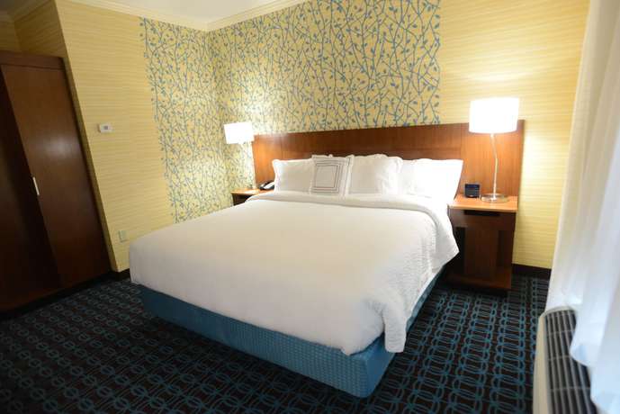 Imagen de la habitación del Hotel Fairfield Inn and Suites Bowling Green. Foto 2