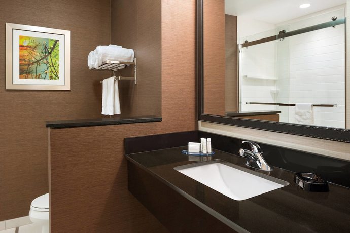 Imagen de la habitación del Hotel Fairfield Inn and Suites Bristol. Foto 13