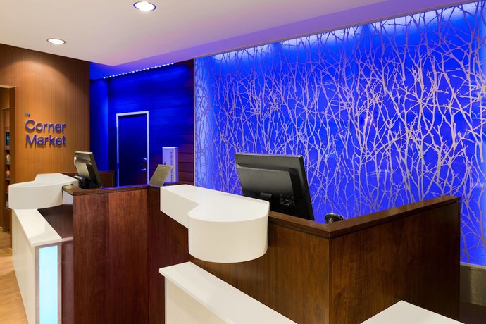 Imagen de los interiores del Hotel Fairfield Inn and Suites Bristol. Foto 17