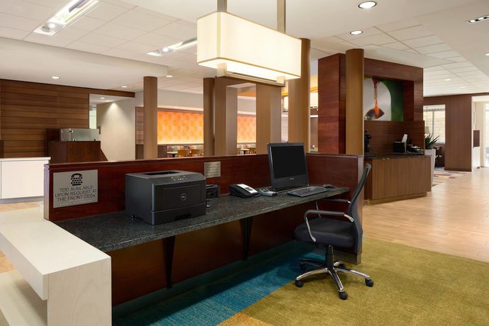 Imagen de los interiores del Hotel Fairfield Inn and Suites Bristol. Foto 19
