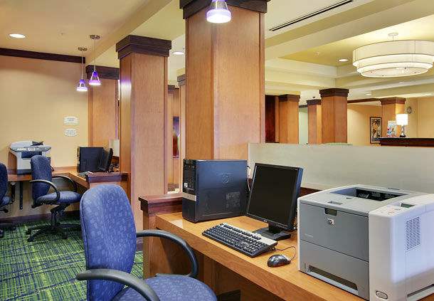 Imagen de los interiores del Hotel Fairfield Inn and Suites - Buffalo Airport. Foto 8