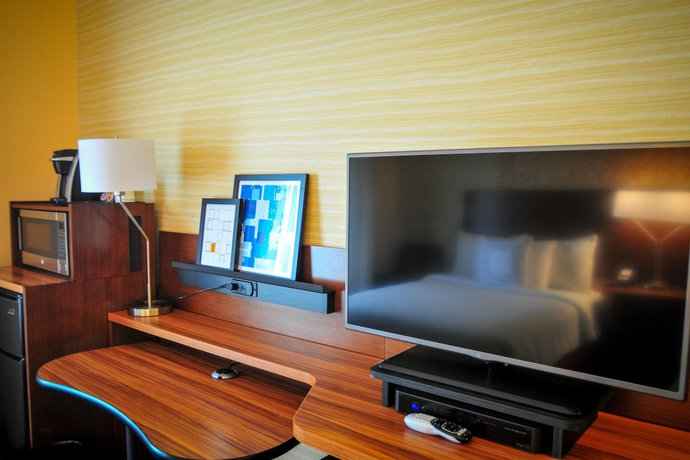 Imagen de la habitación del Hotel Fairfield Inn and Suites By Marriott Akron-south. Foto 4