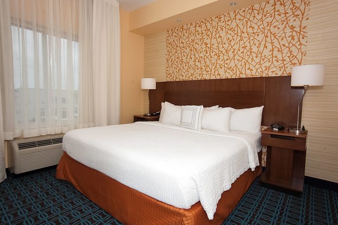 Imagen de la habitación del Hotel Fairfield Inn and Suites By Marriott Akron-south. Foto 11