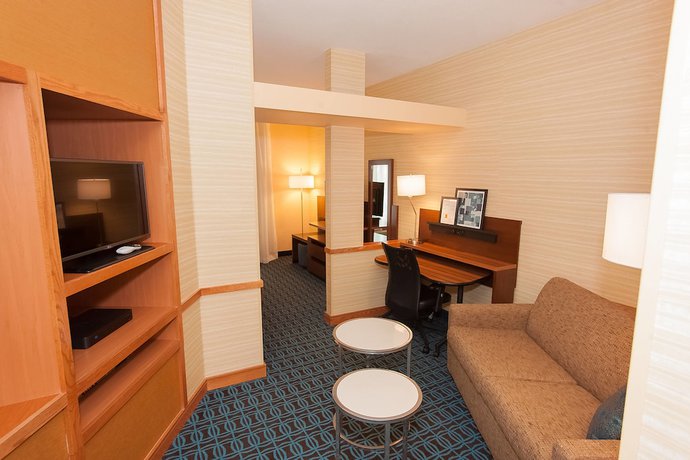 Imagen de la habitación del Hotel Fairfield Inn and Suites By Marriott Akron-south. Foto 13