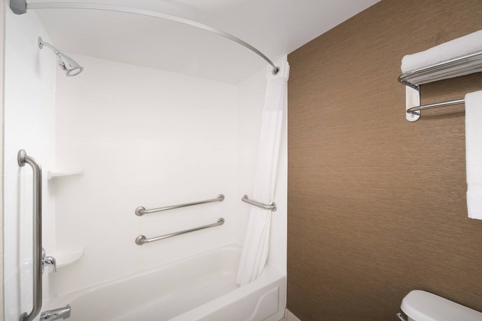 Imagen de la habitación del Hotel Fairfield Inn and Suites By Marriott Albuquerque Airport. Foto 15