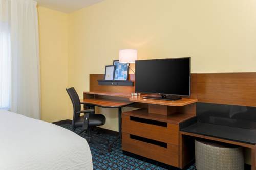 Imagen de la habitación del Hotel Fairfield Inn and Suites By Marriott Alexandria, Alexandria. Foto 5