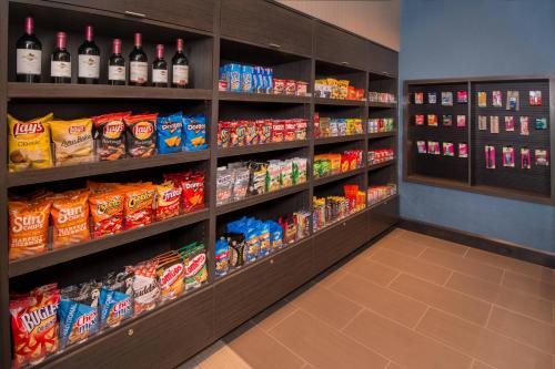 Imagen general del Hotel Fairfield Inn and Suites By Marriott Altoona. Foto 11