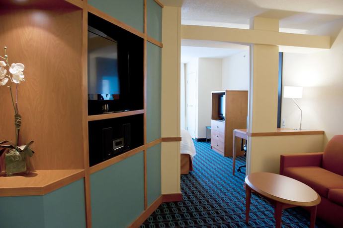 Imagen de la habitación del Hotel Fairfield Inn and Suites By Marriott Ames. Foto 10