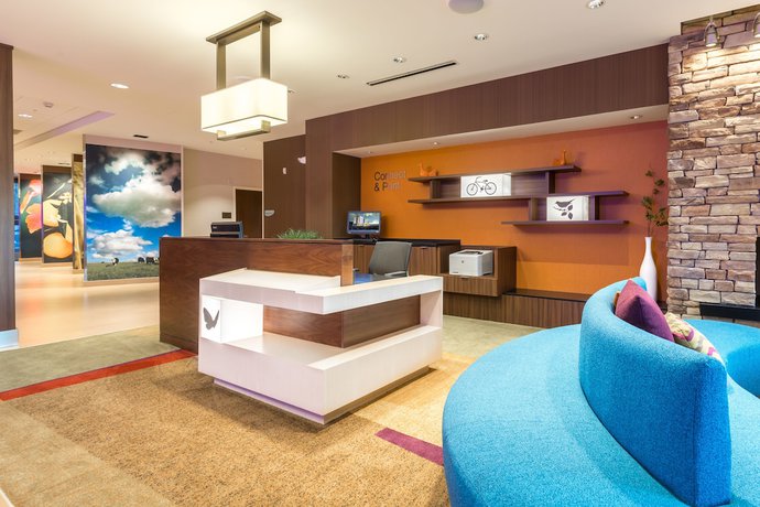 Imagen de los interiores del Hotel Fairfield Inn and Suites By Marriott Asheville Tunnel Road. Foto 20
