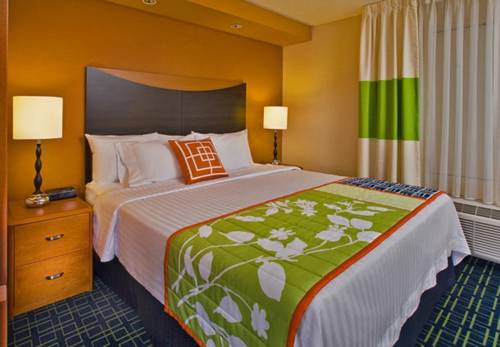 Imagen de la habitación del Hotel Fairfield Inn and Suites By Marriott At Dulles Airport. Foto 10