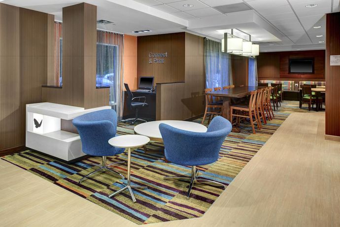 Imagen del bar/restaurante del Hotel Fairfield Inn and Suites By Marriott Atlanta Alpharetta. Foto 5