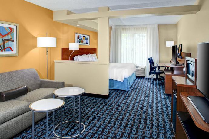 Imagen de la habitación del Hotel Fairfield Inn and Suites By Marriott Atlanta Alpharetta. Foto 7