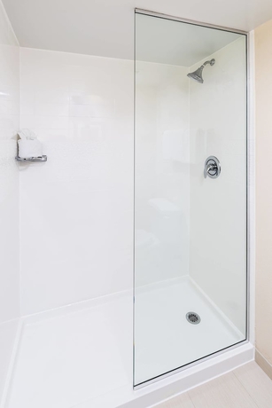 Imagen de la habitación del Hotel Fairfield Inn and Suites By Marriott Atlanta Buckhead. Foto 7