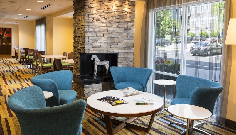 Imagen de los interiores del Hotel Fairfield Inn and Suites By Marriott Atlanta Buckhead. Foto 15