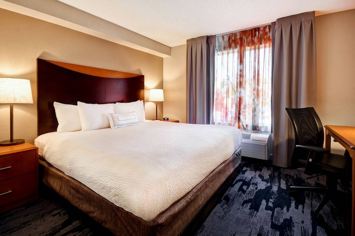 Imagen de la habitación del Hotel Fairfield Inn and Suites By Marriott Atlanta Kennesaw. Foto 3
