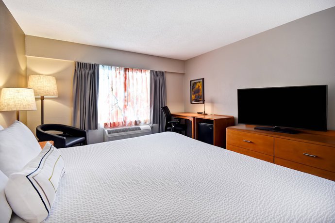 Imagen de la habitación del Hotel Fairfield Inn and Suites By Marriott Atlanta Kennesaw. Foto 12