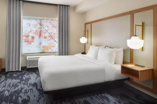 Imagen de la habitación del Hotel Fairfield Inn and Suites By Marriott Atlanta Mcdonough. Foto 16