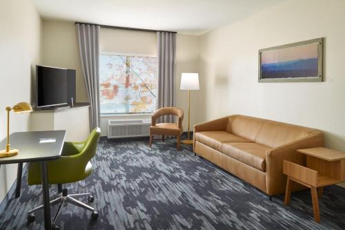 Imagen de la habitación del Hotel Fairfield Inn and Suites By Marriott Atlanta Mcdonough. Foto 17