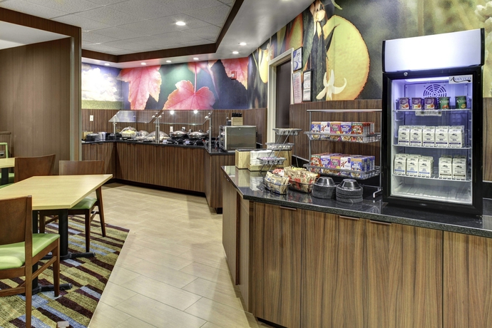 Imagen del bar/restaurante del Hotel Fairfield Inn and Suites By Marriott Atlanta Suwanee. Foto 6