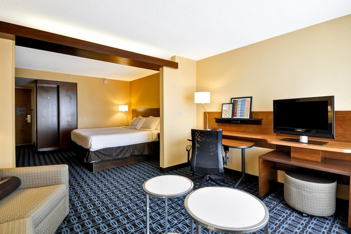 Imagen de la habitación del Hotel Fairfield Inn and Suites By Marriott Atlanta Vinings/galleria. Foto 7