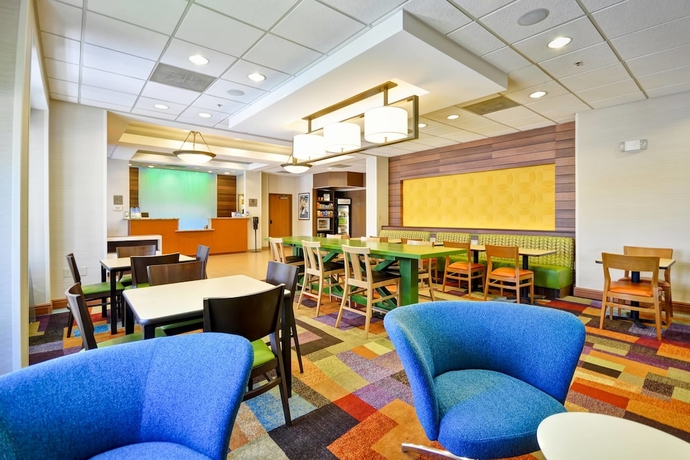 Imagen de los interiores del Hotel Fairfield Inn and Suites By Marriott Atlanta Vinings/galleria. Foto 17