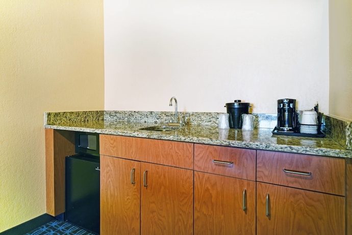 Imagen de la habitación del Hotel Fairfield Inn and Suites By Marriott Atlanta Vinings/galleria. Foto 8