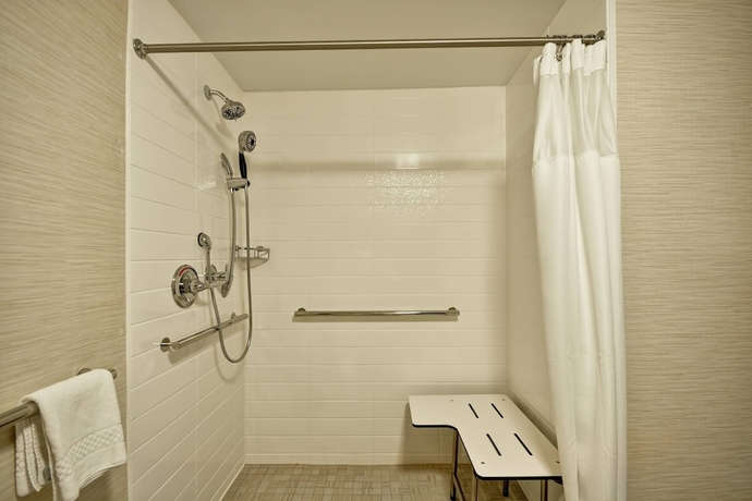 Imagen de la habitación del Hotel Fairfield Inn and Suites By Marriott Atlanta Vinings/galleria. Foto 16