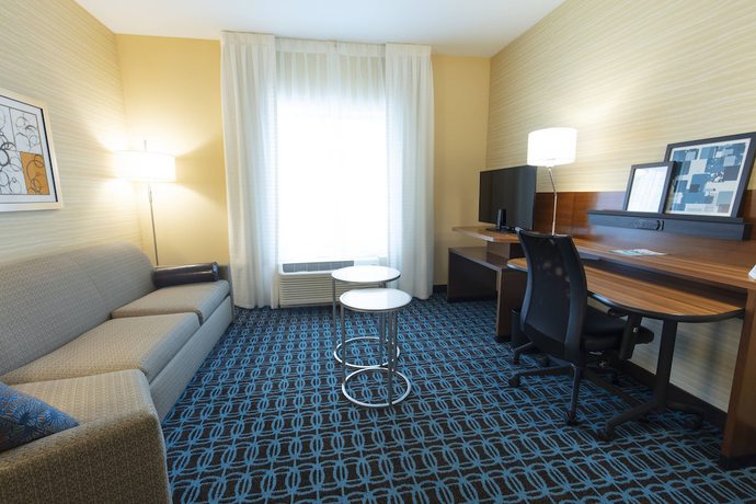Imagen de la habitación del Hotel Fairfield Inn and Suites By Marriott Atlanta Woodstock. Foto 2