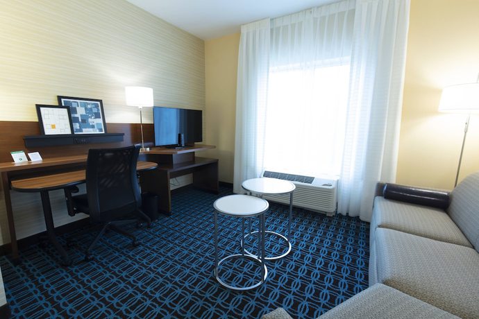 Imagen de la habitación del Hotel Fairfield Inn and Suites By Marriott Atlanta Woodstock. Foto 9